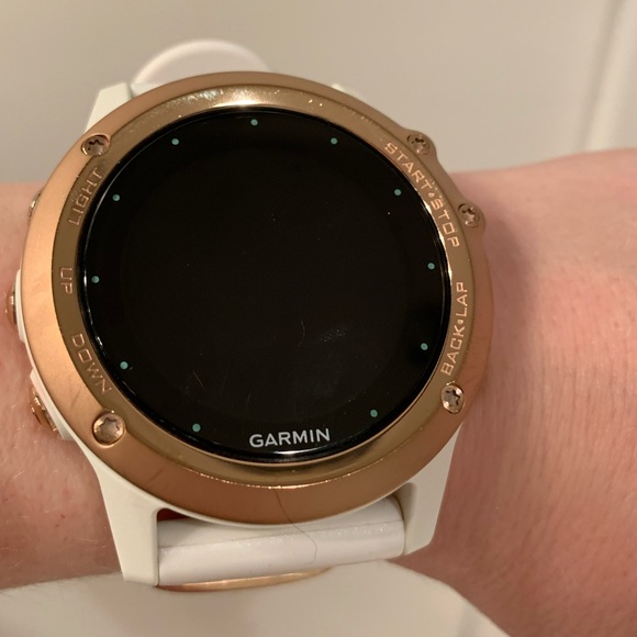 Garmin fenix 3 Sapphire Rose Gold GPS Watch - Picture 5 of 6